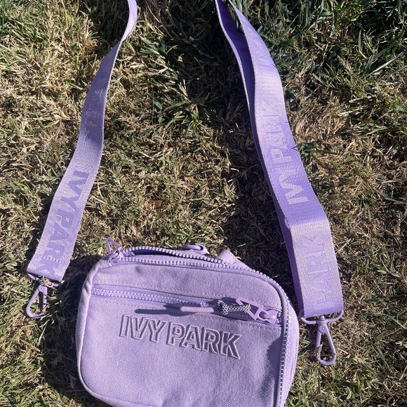 Adidas x Ivy Park crossbody - Picture 4 of 5